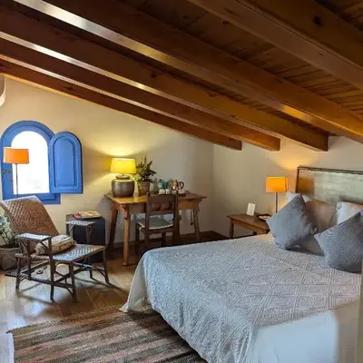Hostal de la Plaça - Hotel Boutique