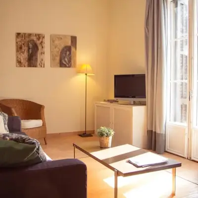 Gaudi Apartment 9