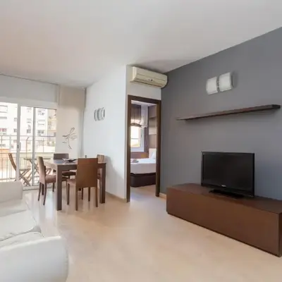 Sunny Beachside Haven 2 BD in the Marina District