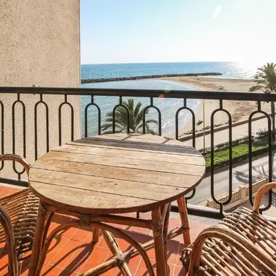 4 Bedroom Lovely Apartment In Cunit