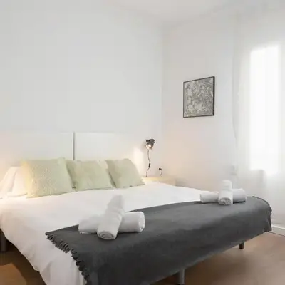 Housalia Lepant 3 bedroom apartment 300 meters de Sagrada Familia
