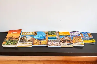 a picture of a sign on a wall at Sunny 3BR for 4 Iconic Terrace Views in Barcelona