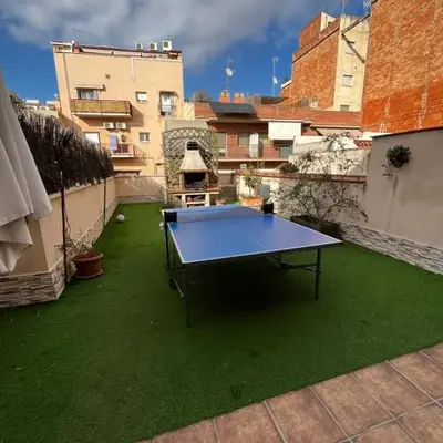 Precioso apartamento con magnífico patio.