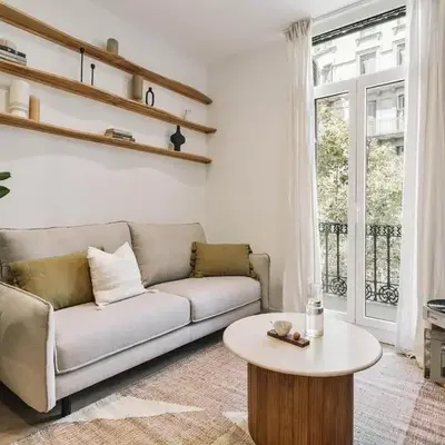 Pontone - 2 bedrooms and balcony in Eixample Dreta