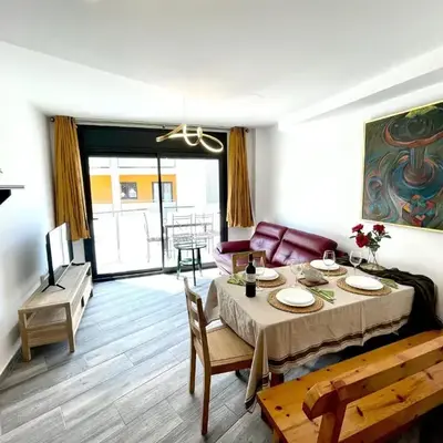 Apartamento Confortable con Parking Privado en el Centro de Vilanova i la Geltrú - ES-332-8