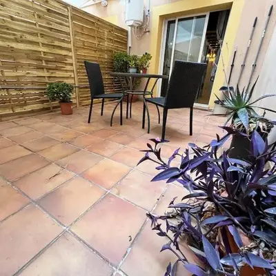 Precioso estudio con terraza en Florida E1