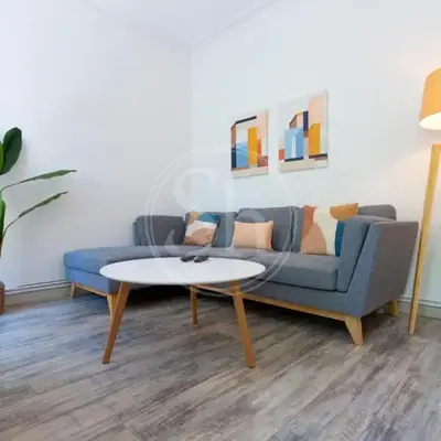 Apartamento cerca de Sagrada Familia
