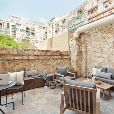 Jaiz - 2 bedrooms and terrace in Eixample Esquerra