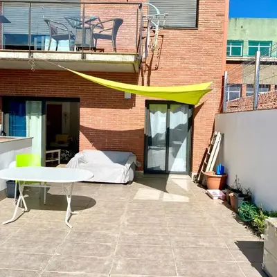 Tranquilo y con terraza