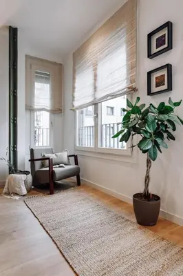 a home office with a desk and a chair at Niebla - 1 bedroom in Eixample Esquerra in Barcelona