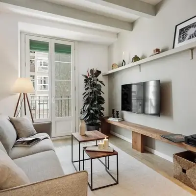 Ebre - 1 bedroom and balcony in Eixampre Esquerre