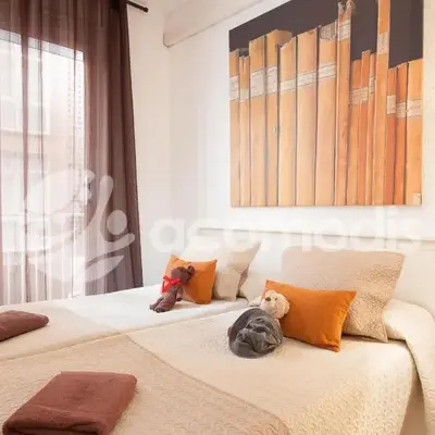 Ideal Location in L'Eixample! - Walk to Sagrada Familia and Barcelona Old Town!