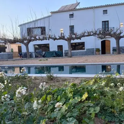 A Country and Vineyard Retreat
