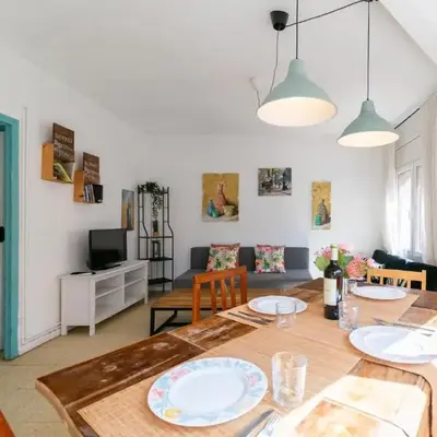 1º Apartamento 3 hab 15' Barcelona centro 8' Playa