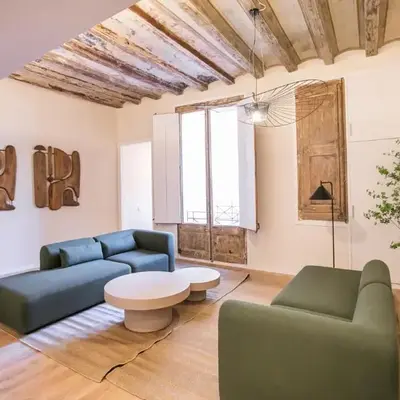 1ESC1056 - Fantastic apartment In Gotico