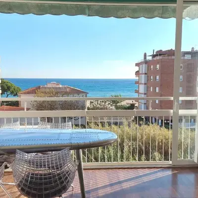 Vistas al mar y garaje cerca de BCN