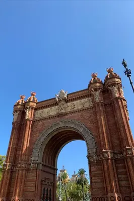 an arch at the entrance to a building at Ink House in Barcelona