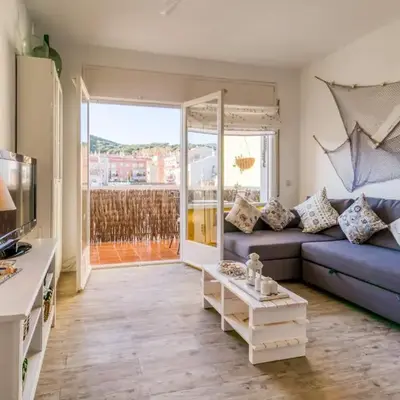 Apartment in Calella near the Beach