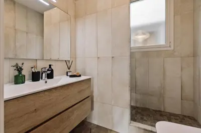 Gallery image of Kuleli - 2 bedrooms and office in Eixample Dreta in Barcelona