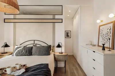 a bedroom with a bed and a desk and a window at Tamar - 2 bedrooms and terrace in Sant Gervasi in Barcelona