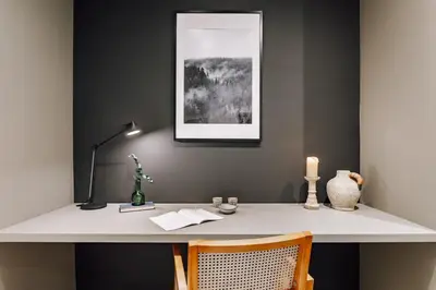 a home office with a desk and a chair at Sabre - 2 bedrooms and office in Gràcia in Barcelona