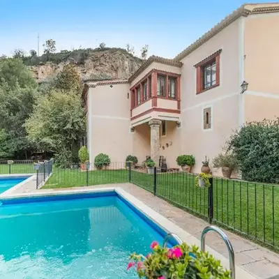 Farmhouse in Anoia near Montserrat