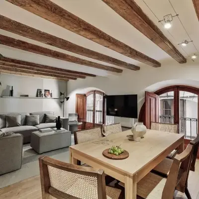 Vila - 3 bedrooms and office in El Born