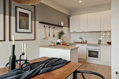 a room with a desk and a bed and a mirror at Potosi - 3 bedrooms and balcony in Eixample Dreta in Barcelona