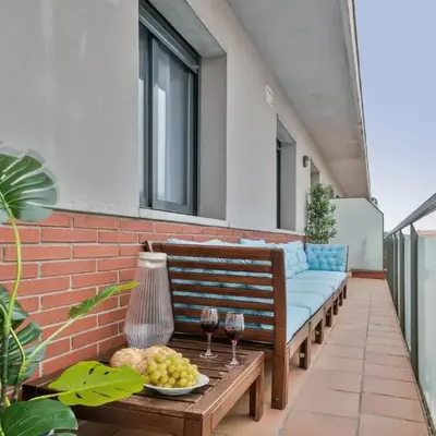 Modern Penthouse with Large Terrace in Poblenou Perfect for Holidays or Work Close to the Beach and Public Transport