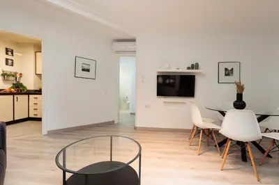 Gallery image of Beautiful and Comfortable Apartment for 6 People Next to Fira de Barcelona in Hospitalet de Llobregat