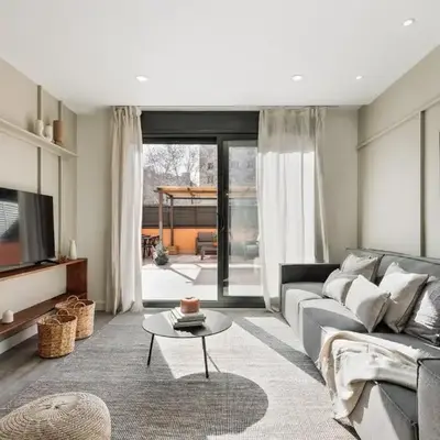 Montsia - 3 bedrooms and a terrace in Les Corts