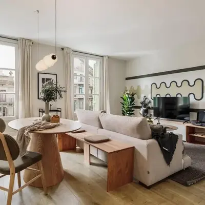 Mescit - 2 bedrooms and balcony in Eixample Dreta