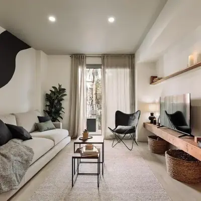 Hebron - 2 bedrooms and office in Gràcia