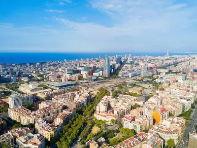 an aerial view of a city with buildings at Apartamento Moderno con Balcón Meridiana Barcelona in Barcelona