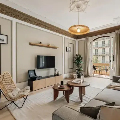 Quira - 4 bedrooms and balcony in Eixample Dreta