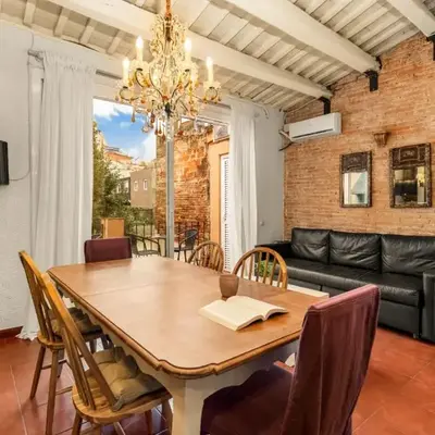 Gràcia Loft Terrace BBQ AC & Fiber Wi-Fi