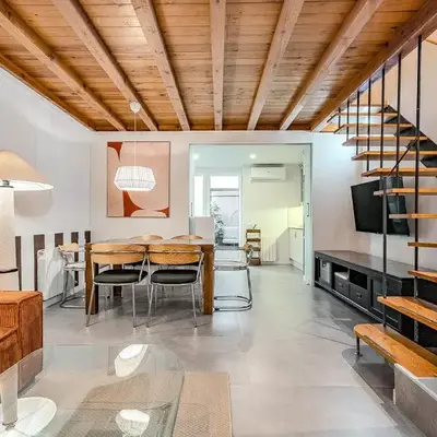 Encantador Apartamento con Terraza en Sants