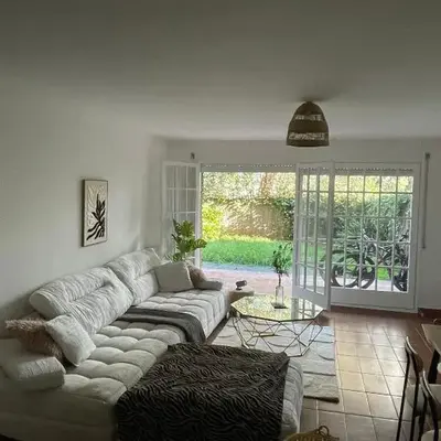 OceanView Shared Apartment