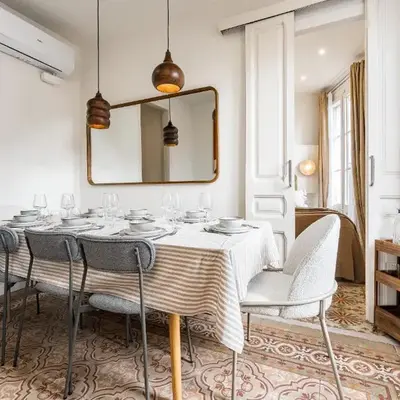 Luminoso apartamento con balcon en Sagrada Familia