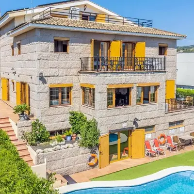 Gorgeous Home In Alella