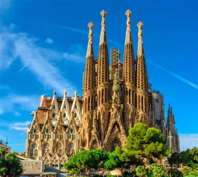 a view of the building of the cathedral of madrid at Hawaii Fira Barcelona in Hospitalet de Llobregat