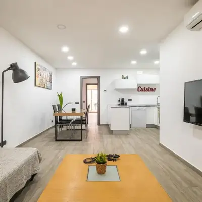 Luxury Beach Apartment