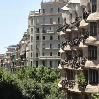 Claris Apartments