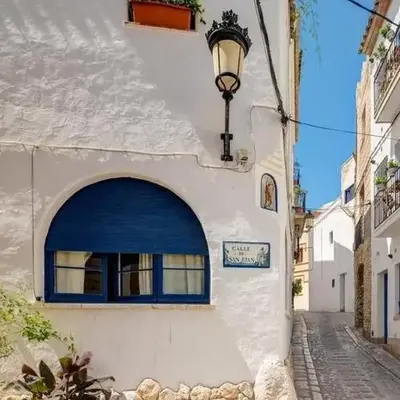 La Casita - centro histórico y playa