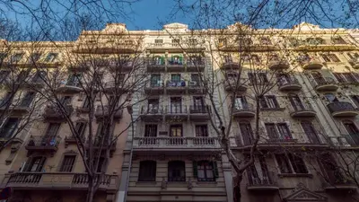 a large building with balconies on the side of it at Acogedor apartamento de 2 dormitorios in Barcelona