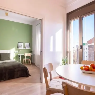 Sunny Apt Barcelona 22