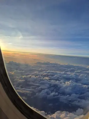 a view of the clouds from an airplane window at AEROPUERTO BARCELONA -Mi colibrí in El Prat de Llobregat