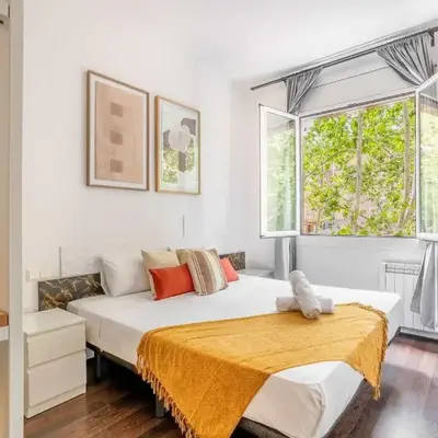 The Collection Barcelona - 4- Bedroom Apartment in Gracia Village