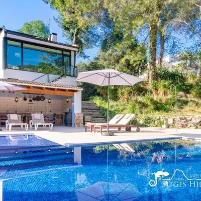 Spacious Villa Santa Fe - private pool