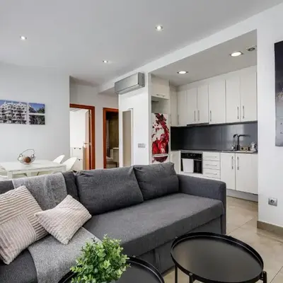 Urban Flats Vallirana